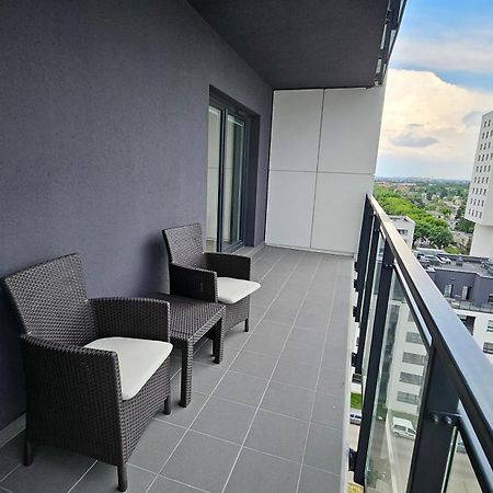 Apartament Bulgarska 59 - Sypialnia I Salon - 40M2 - Self Check In 24H Poznan Exterior photo